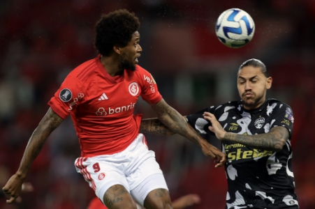 Internacional vs Metropolitanos - Luiz Adriano