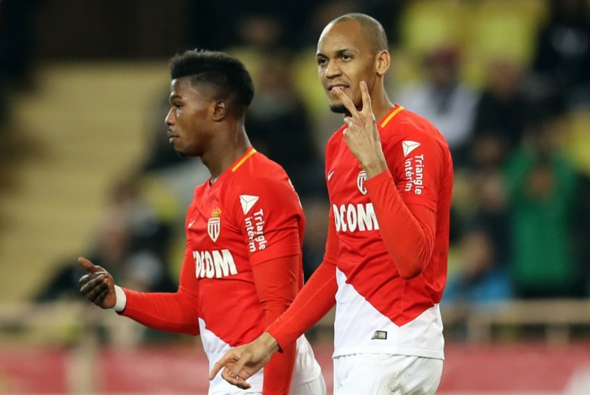Fabinho Líder no meio-campo do Monaco o brasileiro que atuou com o compatriota Jemerson marcou de pênalti na goleada diante do Dijon por 4 a 0 pelo Campeonato Francês