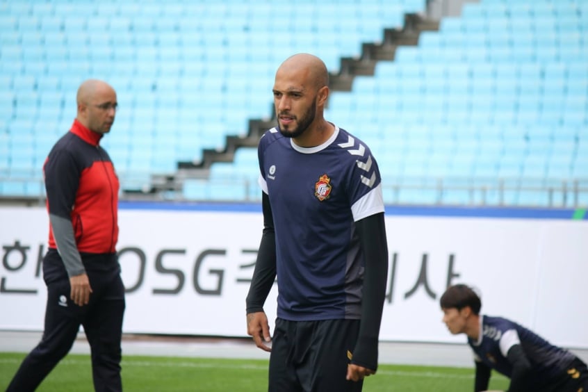 Paulinho - Gyeongnam