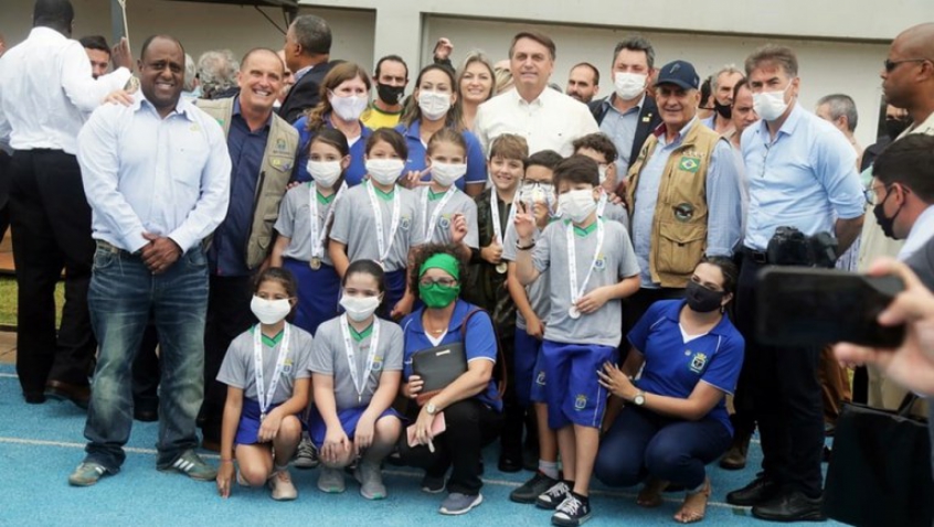 Bolsonaro participou da inauguração do Primeiro Centro de Atletismo da Região Sul (Foto: Ronaldo Caldas/Min. Cidadania)