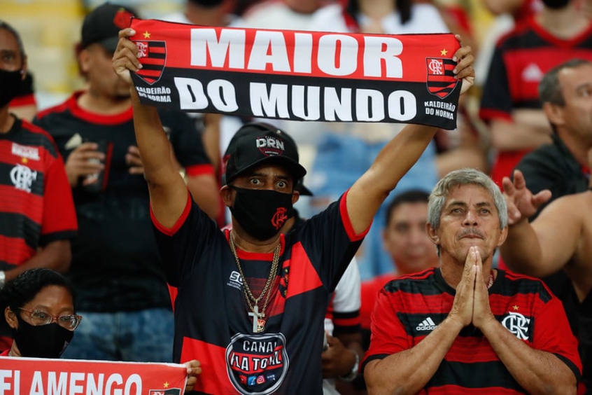 Torcida do Flamengo no Maracanã - Faixa Maior do Mundo