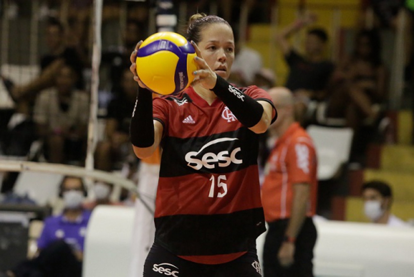 Monique é desfalque do Sesc Flamengo na semifinal da Superliga (Foto: Gilvan de Souza)