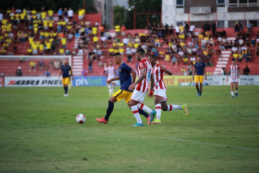 Retr Vence N Utico Nos Aflitos E Joga Pelo Empate Na Partida De Volta