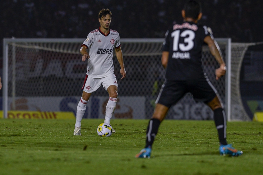 Rodrigo Caio - Bragantino x Flamengo