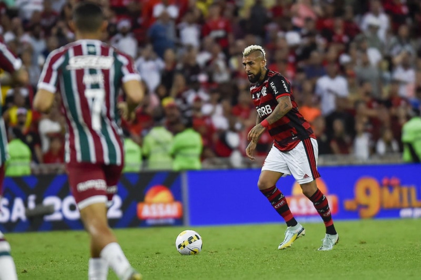 Arturo Vidal - Flamengo x Fluminense