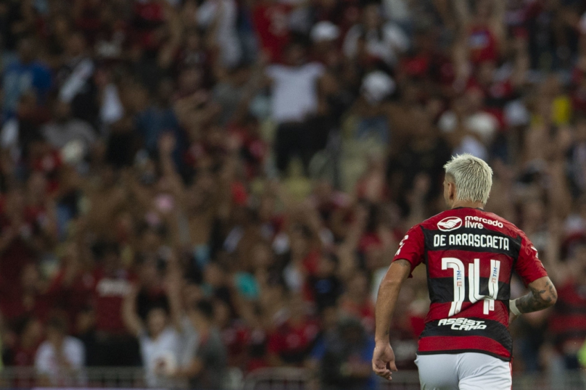 Flamengo: Varela e Wesley dão sequência aos tratamentos, e posição