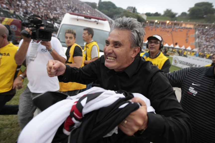 Tite - Brasileiro 2011 (Foto: Ari Ferreira/LancePress!)