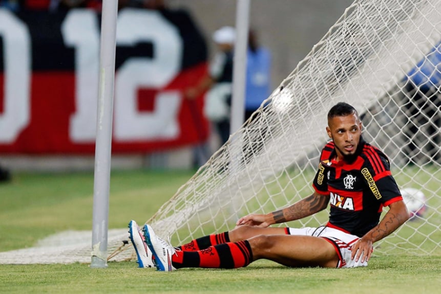 Jogo de despedida de Léo Moura do Flamengo na foto Paulinho volta ao campo depois de 6 meses ( Foto: Cleber Mendes / LANCE!Press )
