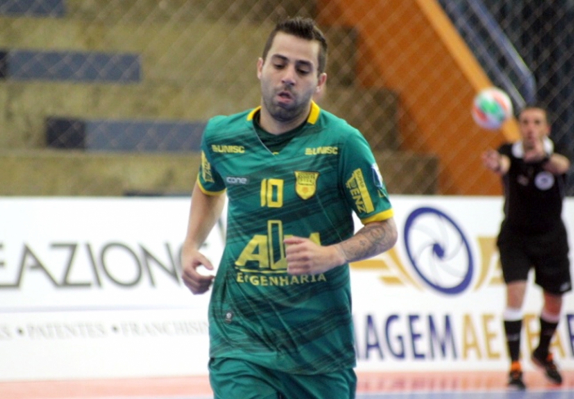 Assoeva faz 10 a 0 no Tubarão pela Liga Nacional de Futsal