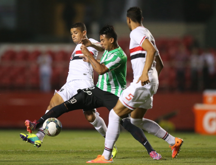 S&atilde;o Paulo 1 x 0 Atl&eacute;tico Nacional no dia 27 de novembro de 2014, pela Copa Sul-Americana, no Morumbi
