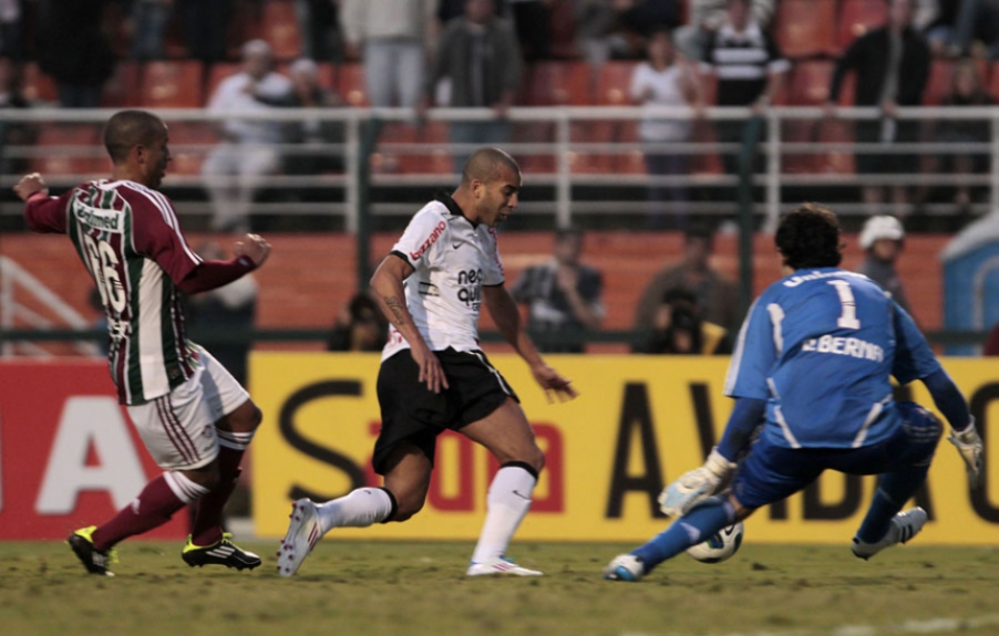 Brasileirão 2011 - Corinthians x Fluminense (foto:Miguel Schincariol/LANCE!Press)