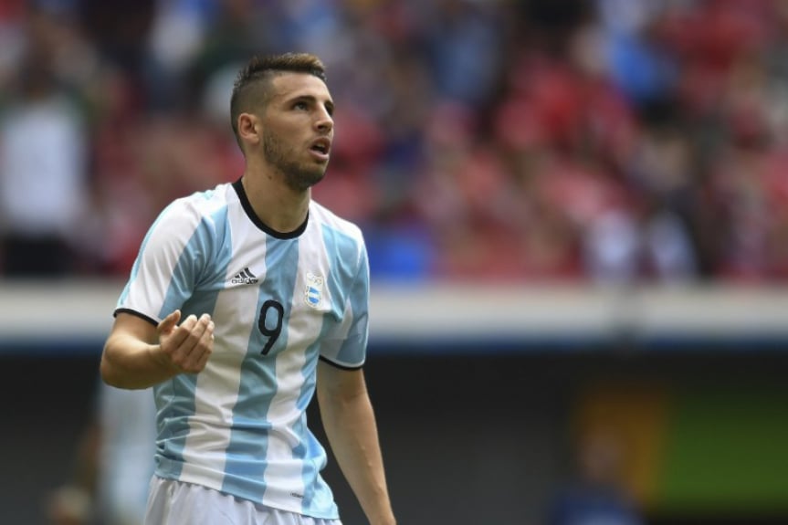 Artilheiro da Libertadores pelo São Paulo, Calleri foi para o West Ham