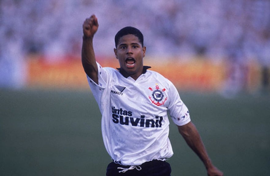 1995 - Marcelinho Carioca comandou o Corinthians, inclusive na final contra o Grêmio