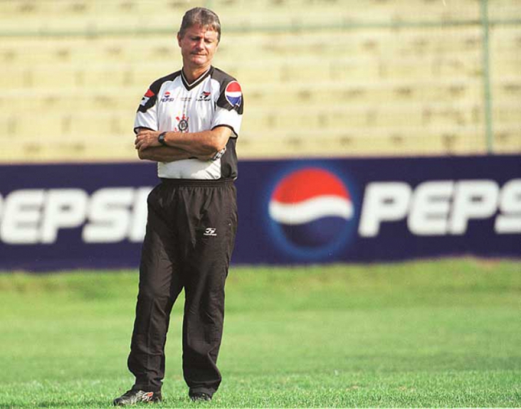 Candinho - treinador do Corinthians