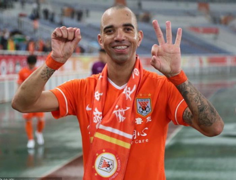 Diego Tardelli- Shandong Luneng