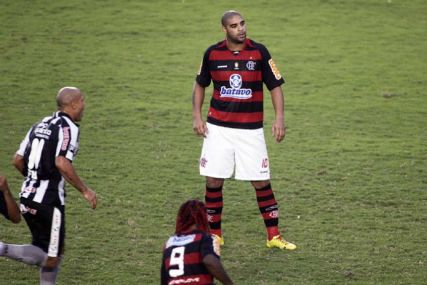 Adriano - Flamengo x Botafogo 2010