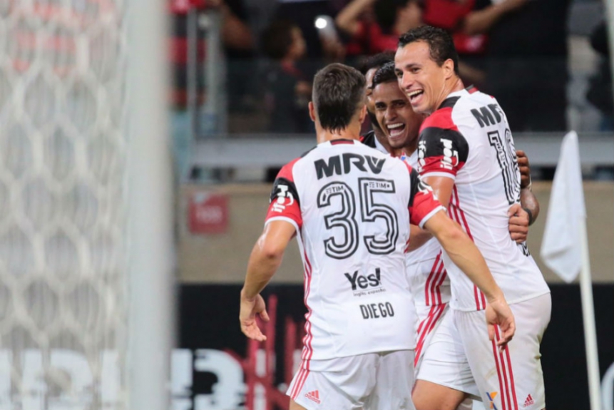 Everton, Diego e Leandro Dami&atilde;o - Am&eacute;rica-MG x Flamengo