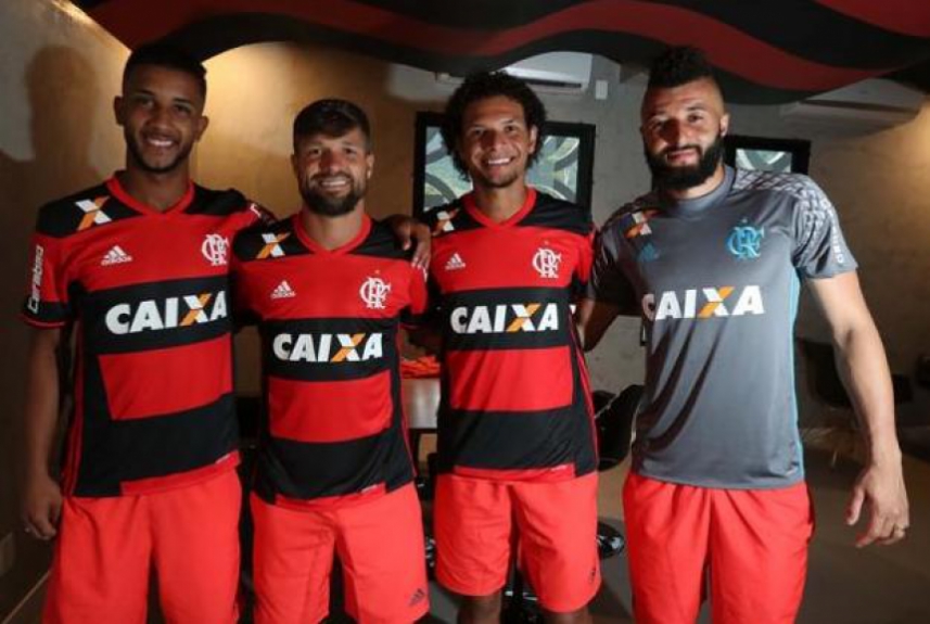 Em 2017, o lateral Jorge foi convocado por Tite para participar do Jogo da Amizade ao lado de Diego, Ar&atilde;o e Muralha