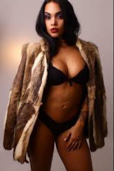 Mayara Motti, ex-affair de Adriano Imperador