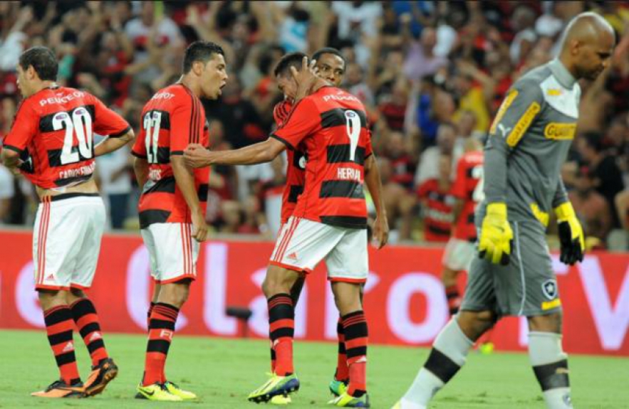 Em 2013, Botafogo foi eliminado pelo Flamengo nas quartas de final da Copa do Brasil e não conseguiu chegar à Sul-Americana