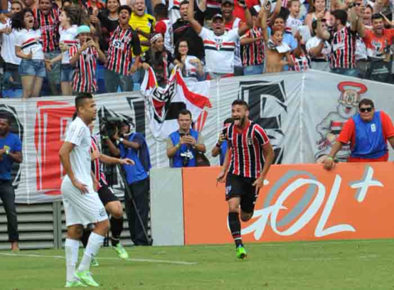 23/11/2014 &ndash; Santos 0 x 1 S&atilde;o Paulo &ndash; Campeonato Brasileiro &ndash; Arena Pantanal
