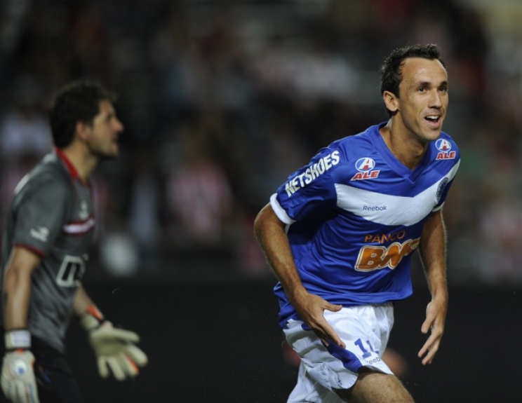 2010: Thiago Ribeiro, do Cruzeiro, fez 8 gols naquele ano
