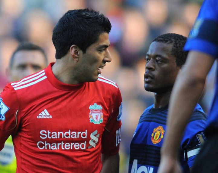 Su&aacute;rez e Evra