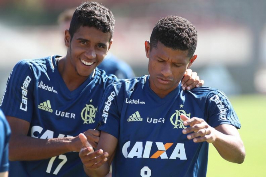 Gabriel e Márcio Araújo em treino