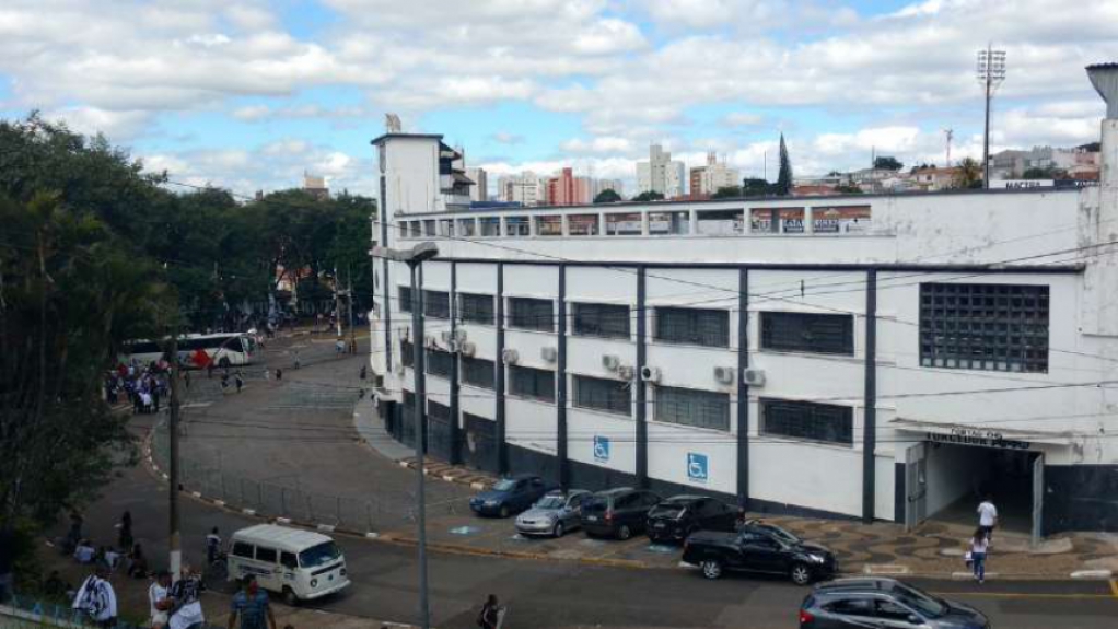 Mois&eacute;s Lucarelli