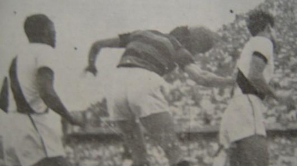 Flamengo 1x0 Vasco - Carioca de 1944 - gol irregular de Valido, que deslocou Rafagnelli para marcar