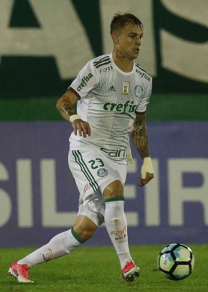 Róger Guedes entrou no segundo tempo contra Vasco e Inter e foi titular contra a Chape