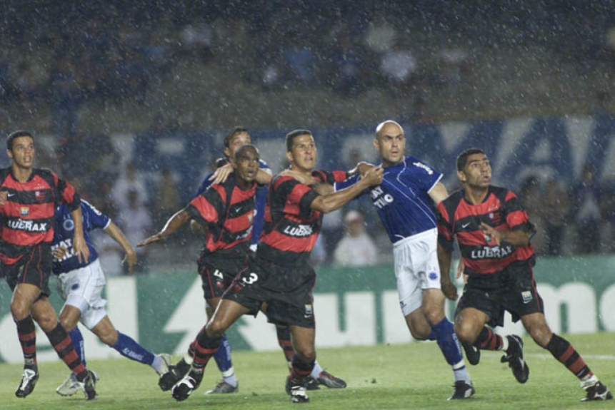 Cruzeiro 2x0 Flamengo - 8/10/2003 - VIT&Oacute;RIA
