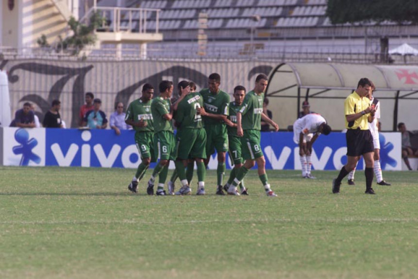 Vasco 2 x 5 Palmeiras, no Brasileir&atilde;o 26/09/2004