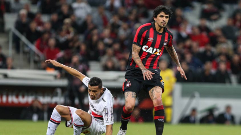 Atl&eacute;tico-PR x S&atilde;o paulo