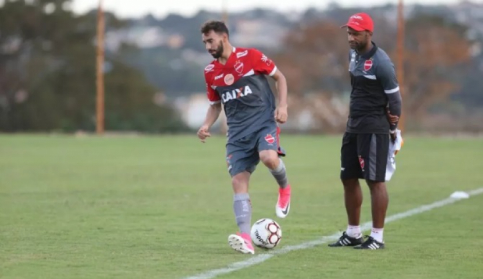 Gast&oacute;n - Vila Nova