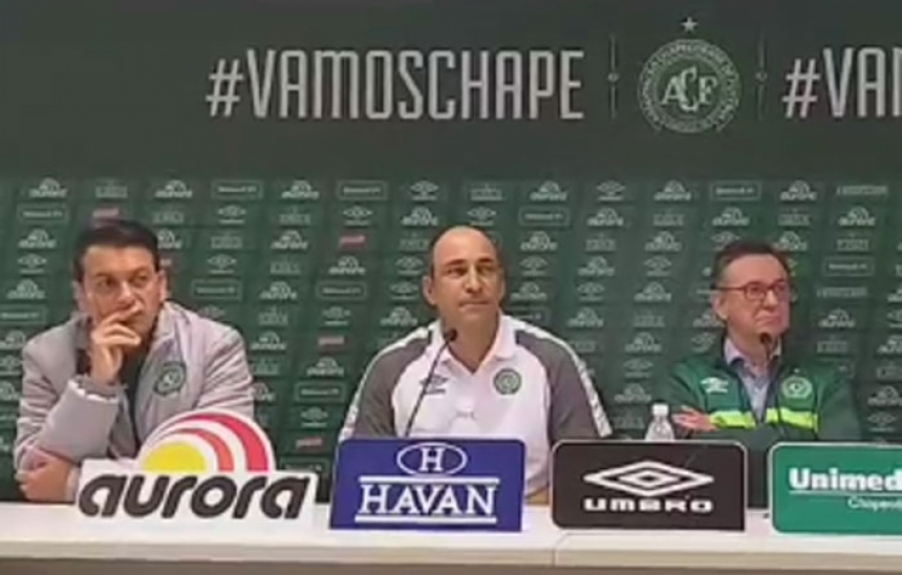 Vin&iacute;cius Eutr&oacute;pio - na Chapecoense