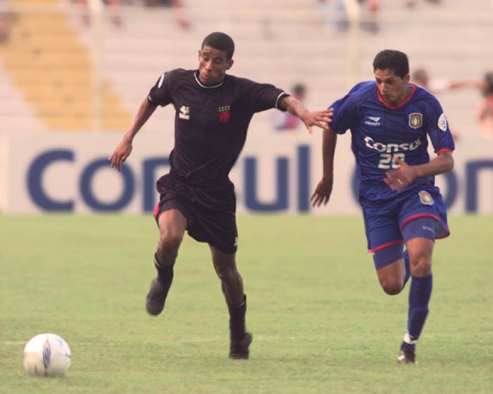 L&eacute;o Moura - Vasco