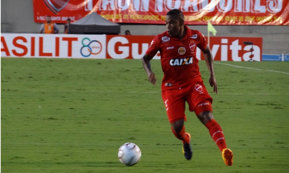 Alan Mineiro &eacute; uma das principais armas do Vila Nova (Foto: Paulo Massad/Vila Nova)
