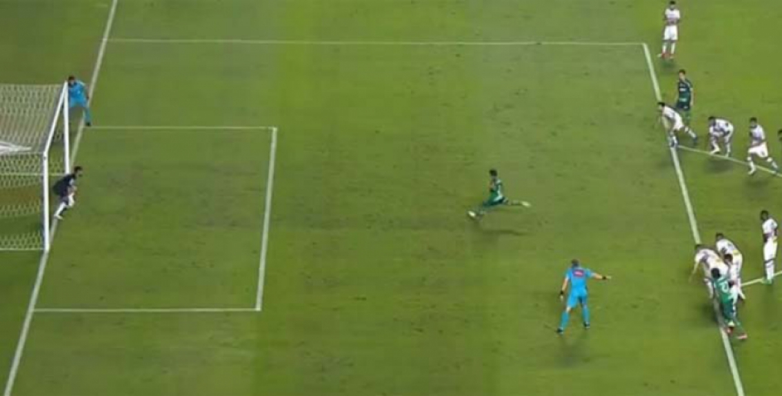 S&atilde;o Paulo 2 x 0 Palmeiras - um p&ecirc;nalti (Jean, do Verd&atilde;o, chutou para fora)