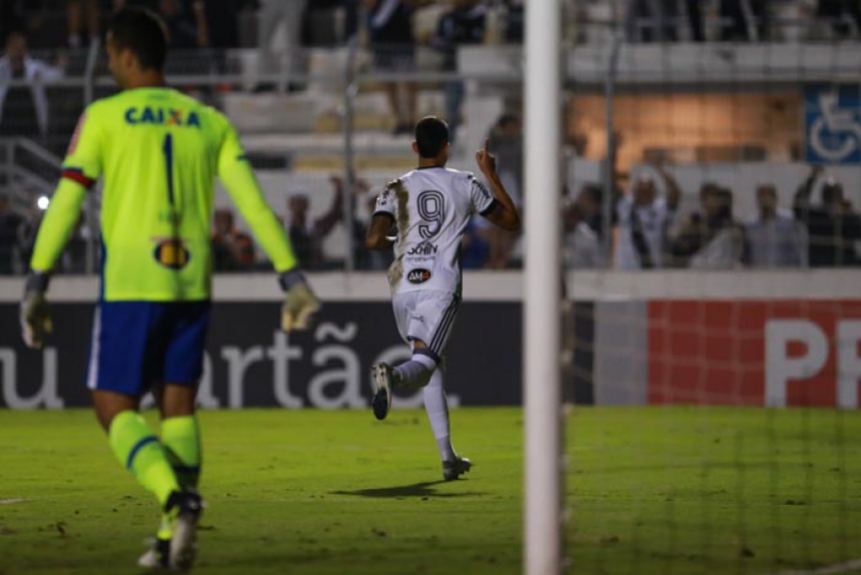 Ponte Preta 1 x 0 Cruzeiro - um p&ecirc;nalti (Lucca converteu para o Ponte Preta)