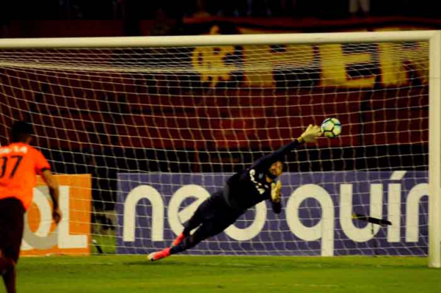 Sport 1 x 0 Atl&eacute;tico-PR - um p&ecirc;nalti (Diego Souza converteu para o Sport)