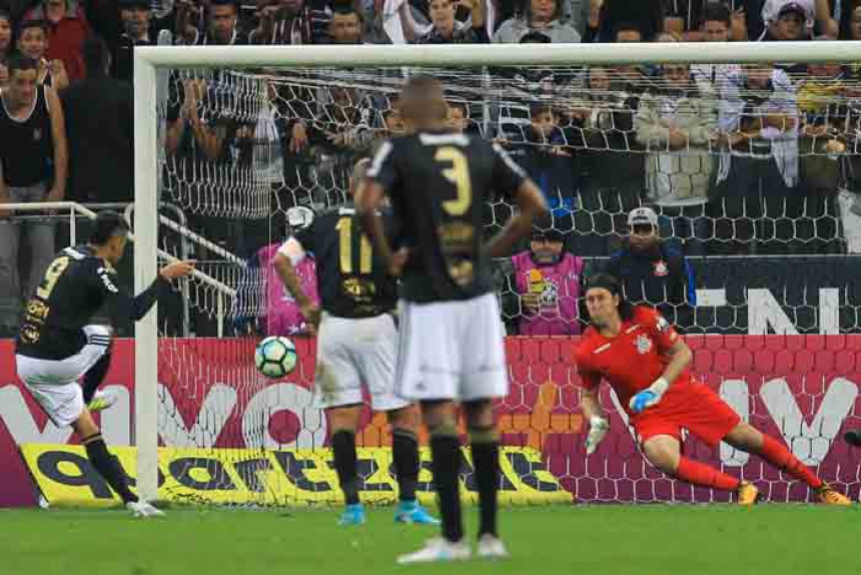 Corinthians 2 x 0 Ponte Preta - um p&ecirc;nalti (Lucca, da Ponte, cobrou e C&aacute;ssio defendeu)