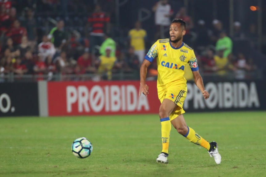 Geuv&acirc;nio em a&ccedil;&atilde;o contra o Coxa