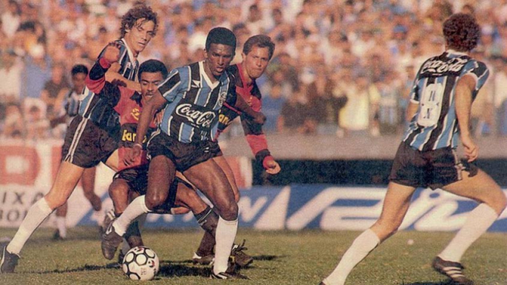 Gr&ecirc;mio 2 x 1 Sport - 1989