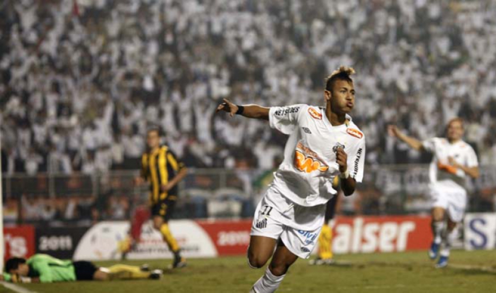 O Santos ganhou a Copa do Brasil de 2010 e viu Neymar e companhia baterem o Pe&ntilde;arol na final da Copa Libertadores de 2011