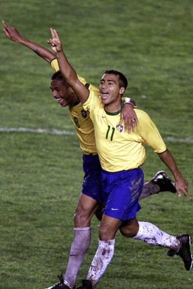 No dia 3 de setembro de 2000, Romário fez um jogo memorável no Maracanã e brilhou na goleada de 5 a 0 sobre a Bolívia pelas Eliminatórias para a Copa do Mundo de 2002. O Brasil não fazia boa campanha, mas o Baixinho desequilibrou com três gols