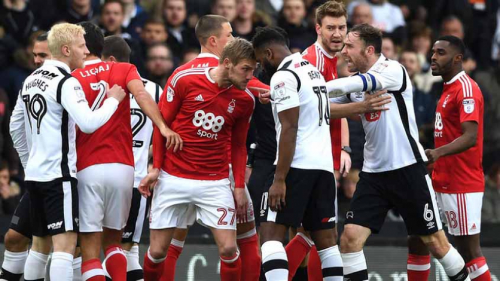 Nottingham Forest x Derby County (Inglaterra)