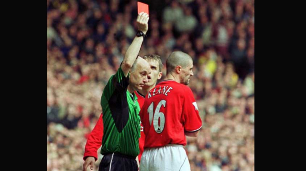 Roy Keane sendo expulso
