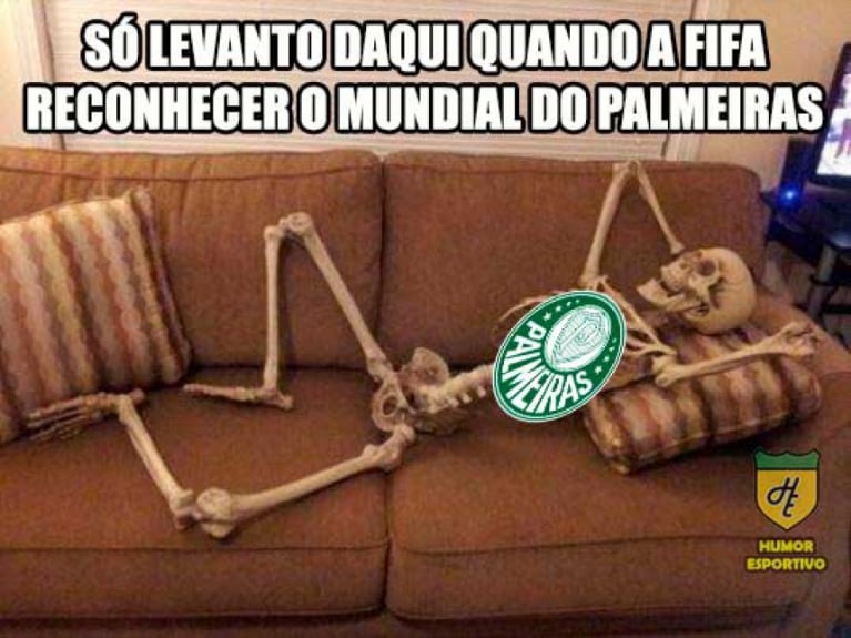 Rivais não perdoam Palmeiras nos memes após vice no Mundial para o