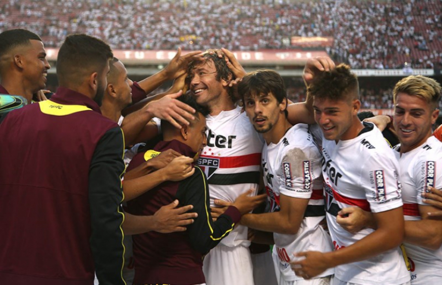 Lugano em seu &uacute;ltimo jogo no S&atilde;o Paulo